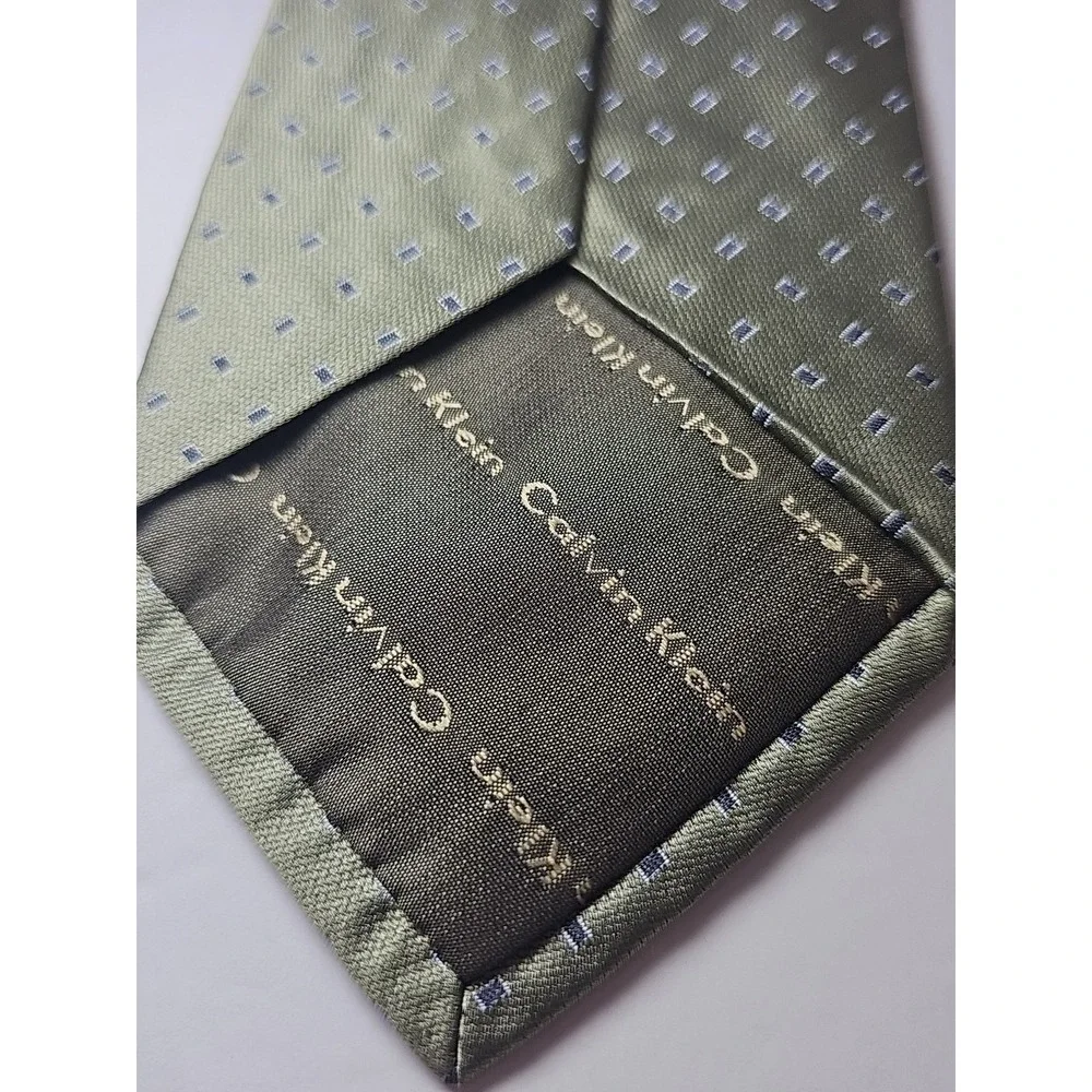 Calvin Klein Silk Tie Woven Green Geometric‎ 100% Skill